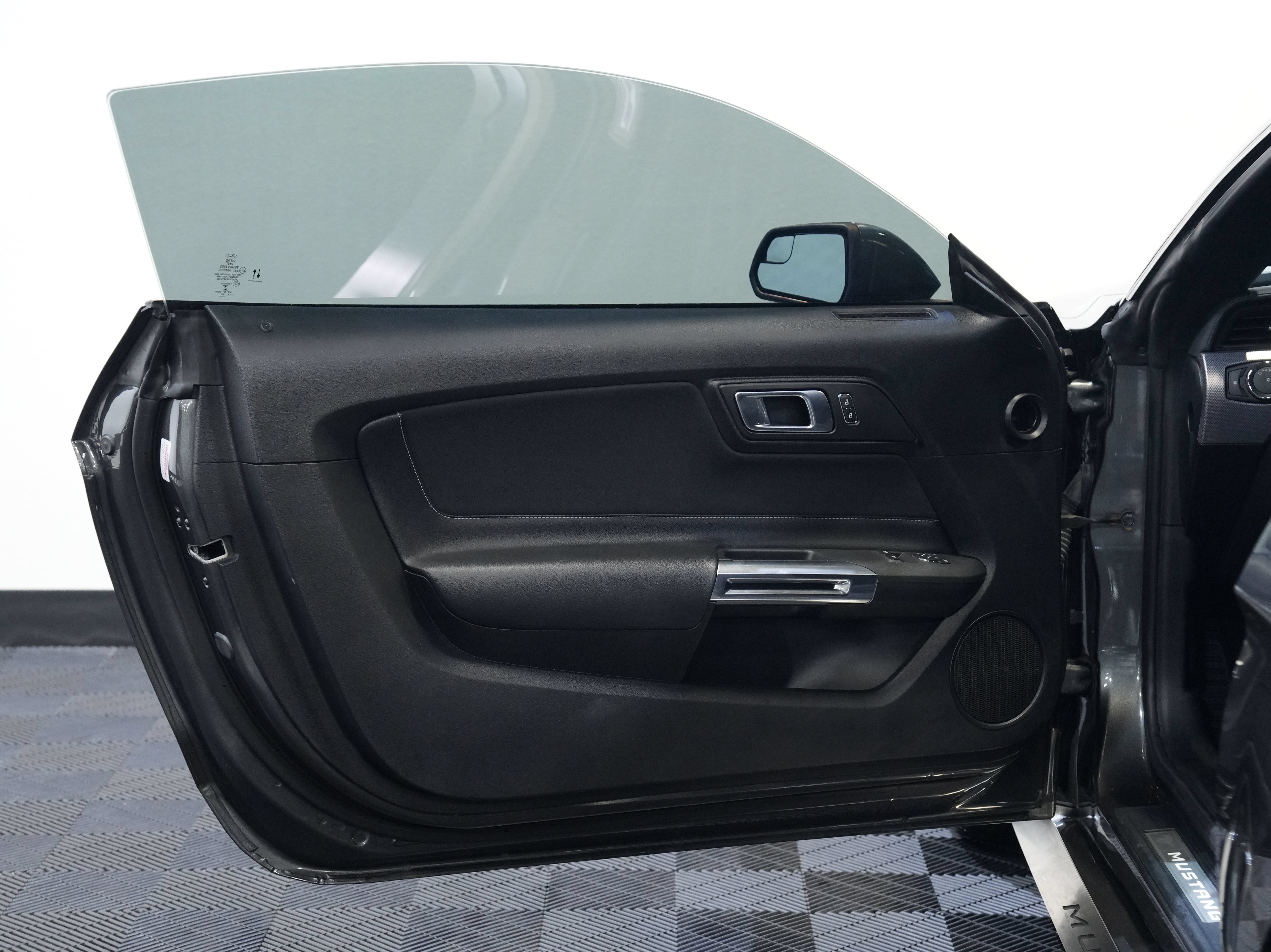 Used 2020 Ford Mustang GT RWD image 21