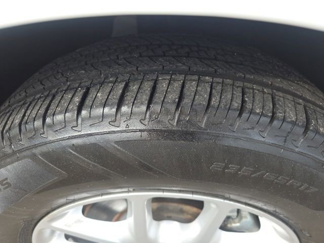 Used 2023 Chrysler Voyager LX image 36