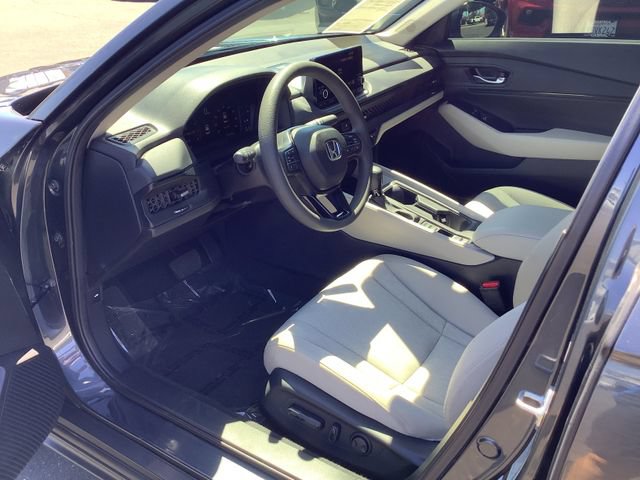 Used 2024 Honda Accord EX image 7