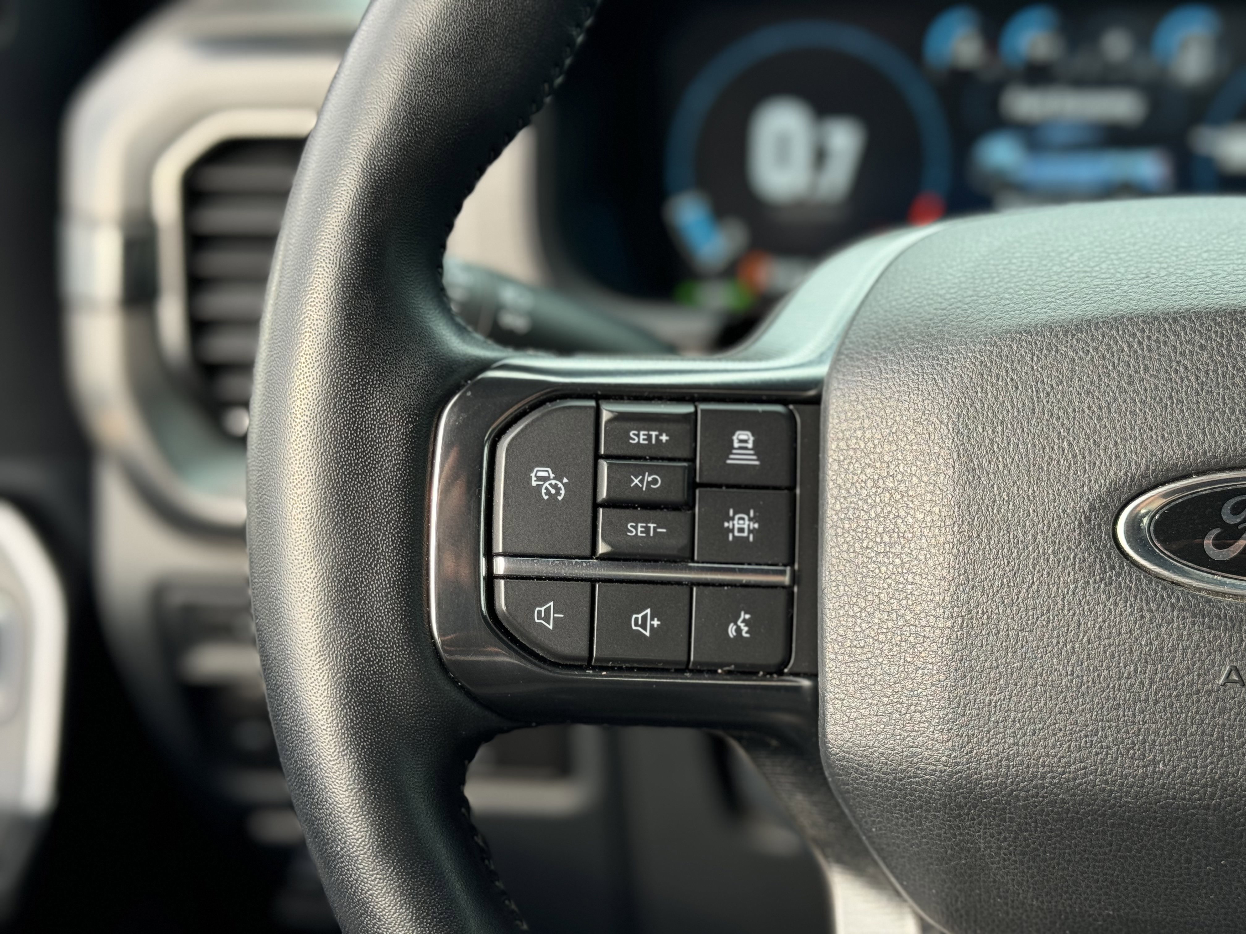 Used 2022 Ford F150 Platinum w/ Equipment Group 701A High image 21