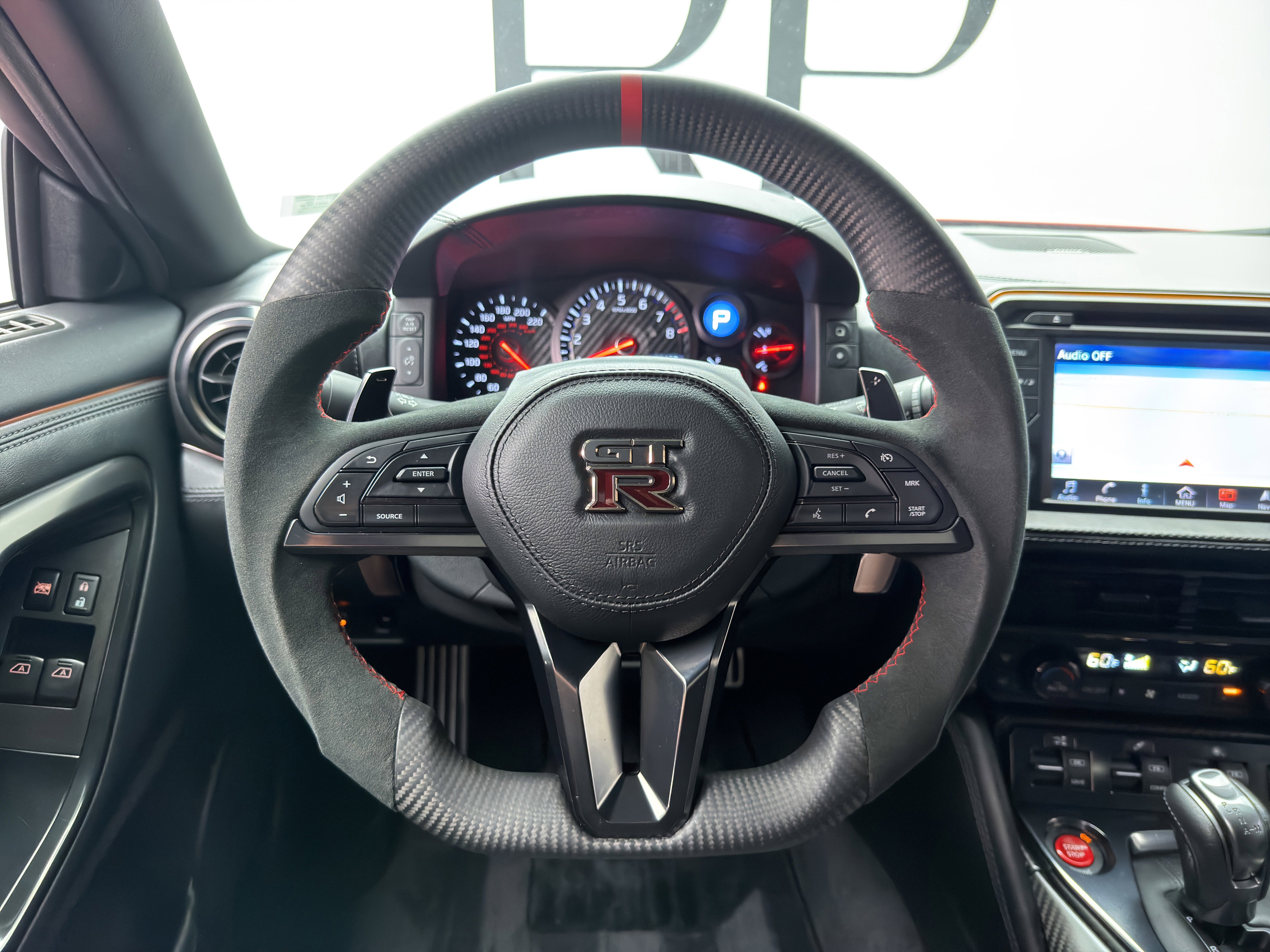 Used 2018 Nissan GT-R Premium AWD/4WD image 19