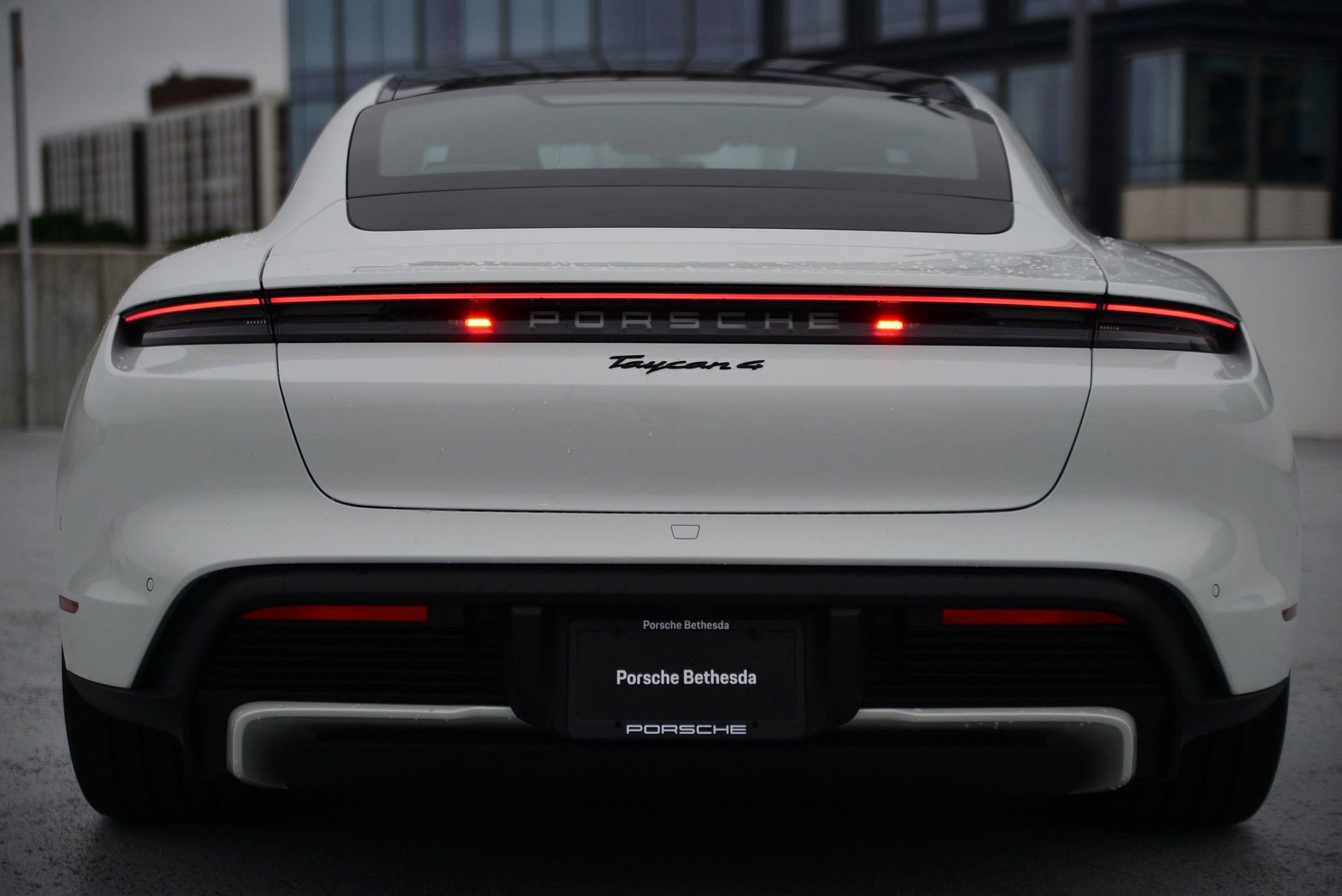 Used 2025 Porsche Taycan image 10