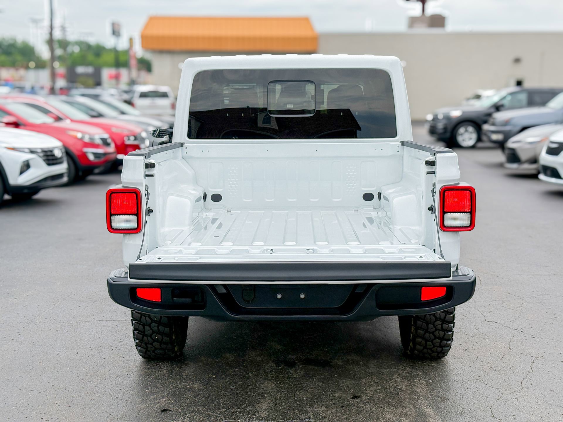Used 2025 Jeep Gladiator Sport AWD/4WD image 36