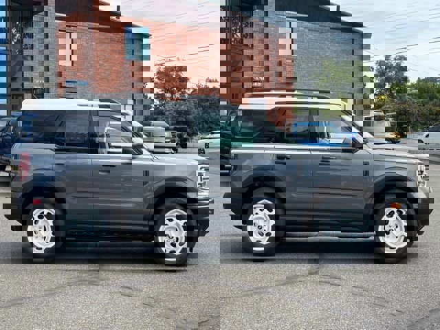 New 2025 Ford Bronco Sport Heritage w/ Convenience Package image 2