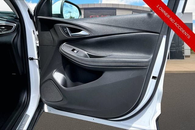 Certified 2020 Buick Encore GX Preferred w/ Cold Weather Comfort Package FWD image 18