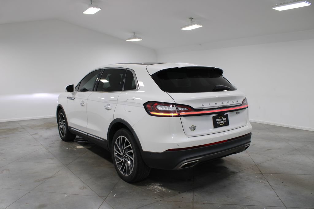 Used 2020 Lincoln Nautilus Reserve w/ Equipment Group 201A image 7