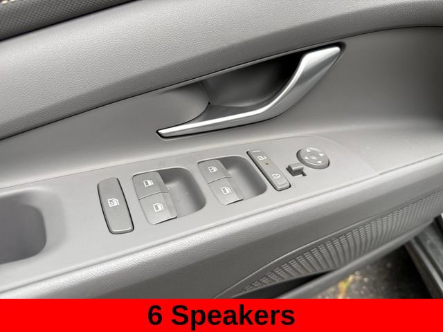 Used 2024 Hyundai Elantra SEL w/ Convenience Package FWD image 16