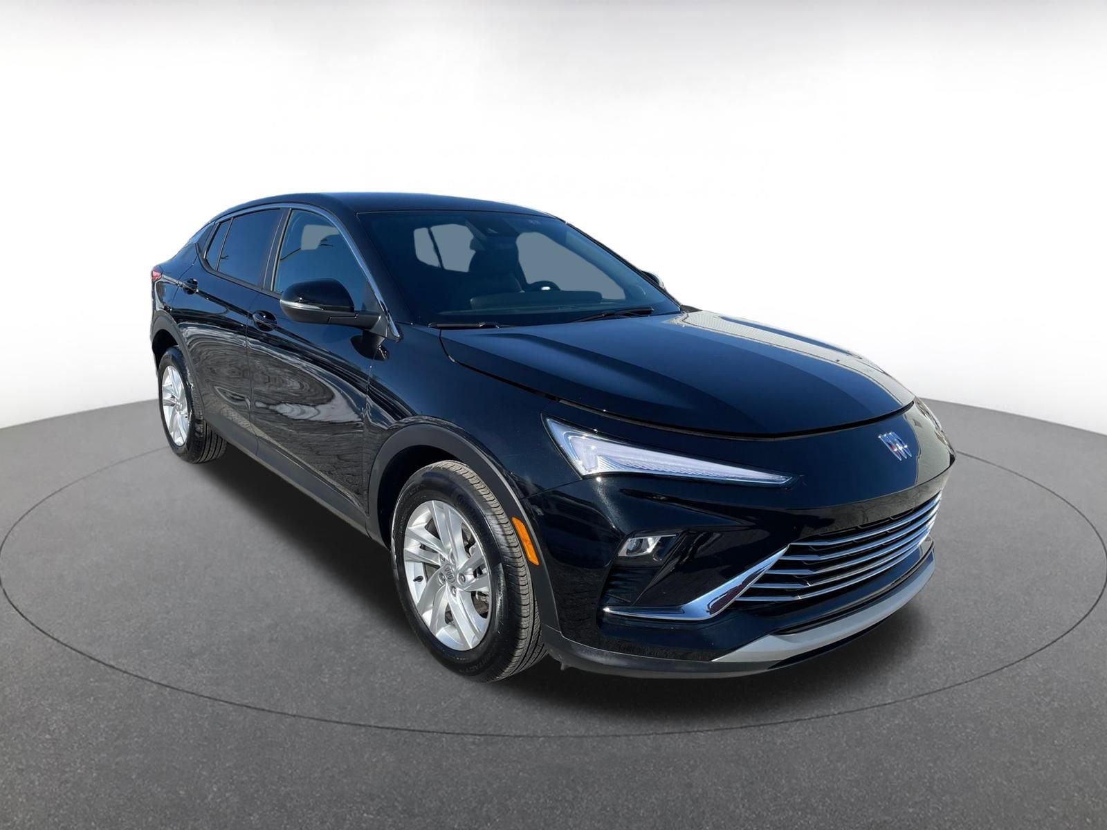 Used 2025 Buick Envista Preferred image 1