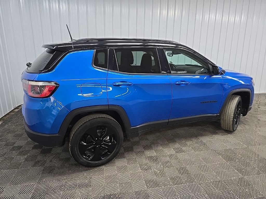 Used 2020 Jeep Compass Latitude image 3