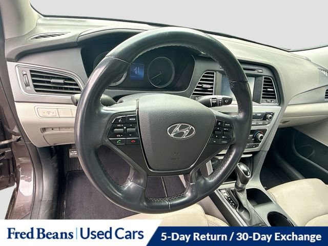 Used 2016 Hyundai Sonata Sport w/ Option Group 1V FWD image 11