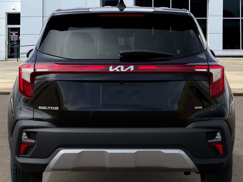 New 2026 Kia Seltos LX image 13