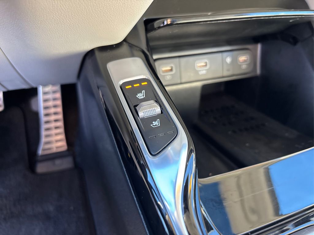 Certified 2023 Kia Sorento SX Prestige image 34