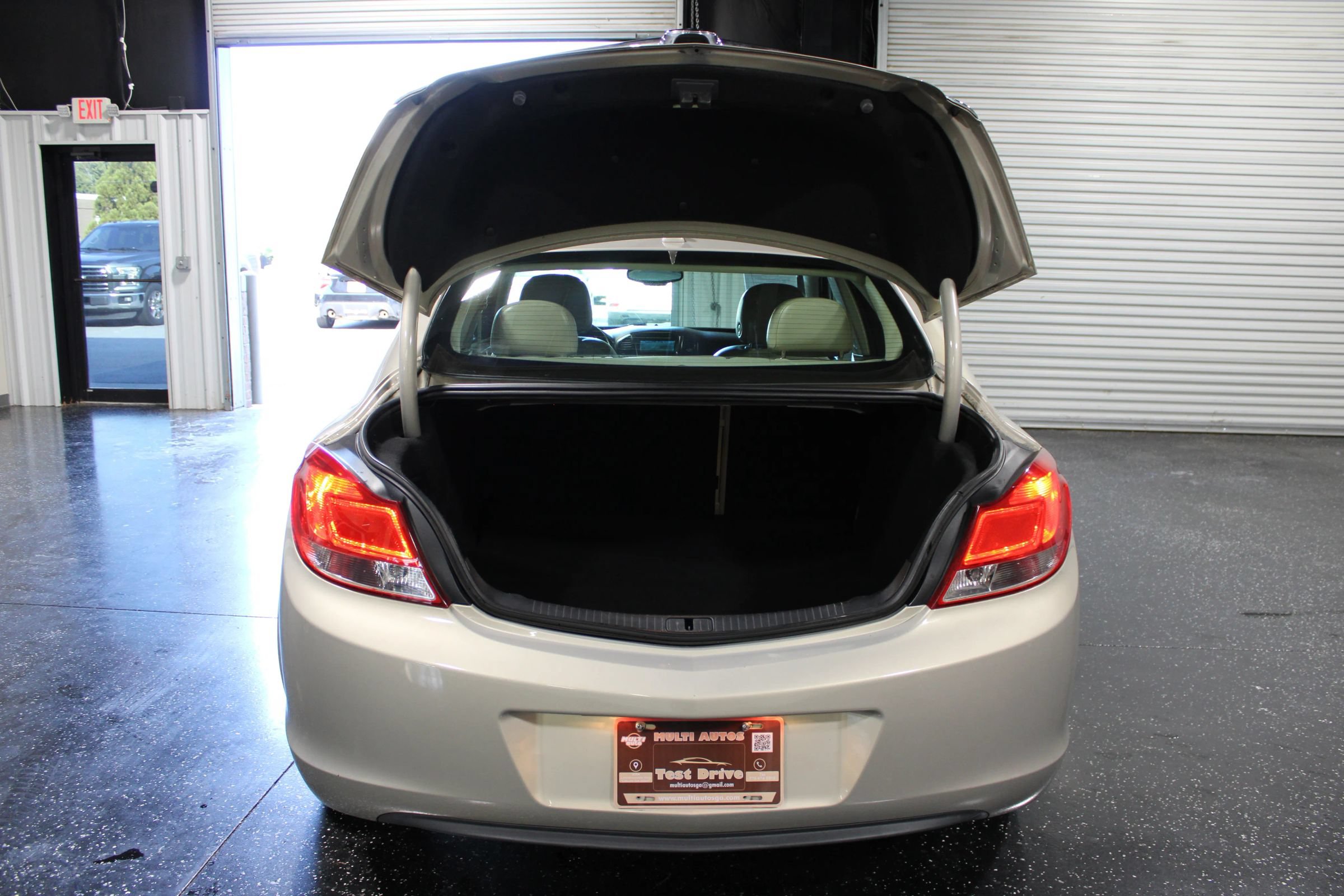 Used 2012 Buick Regal Leather FWD image 26