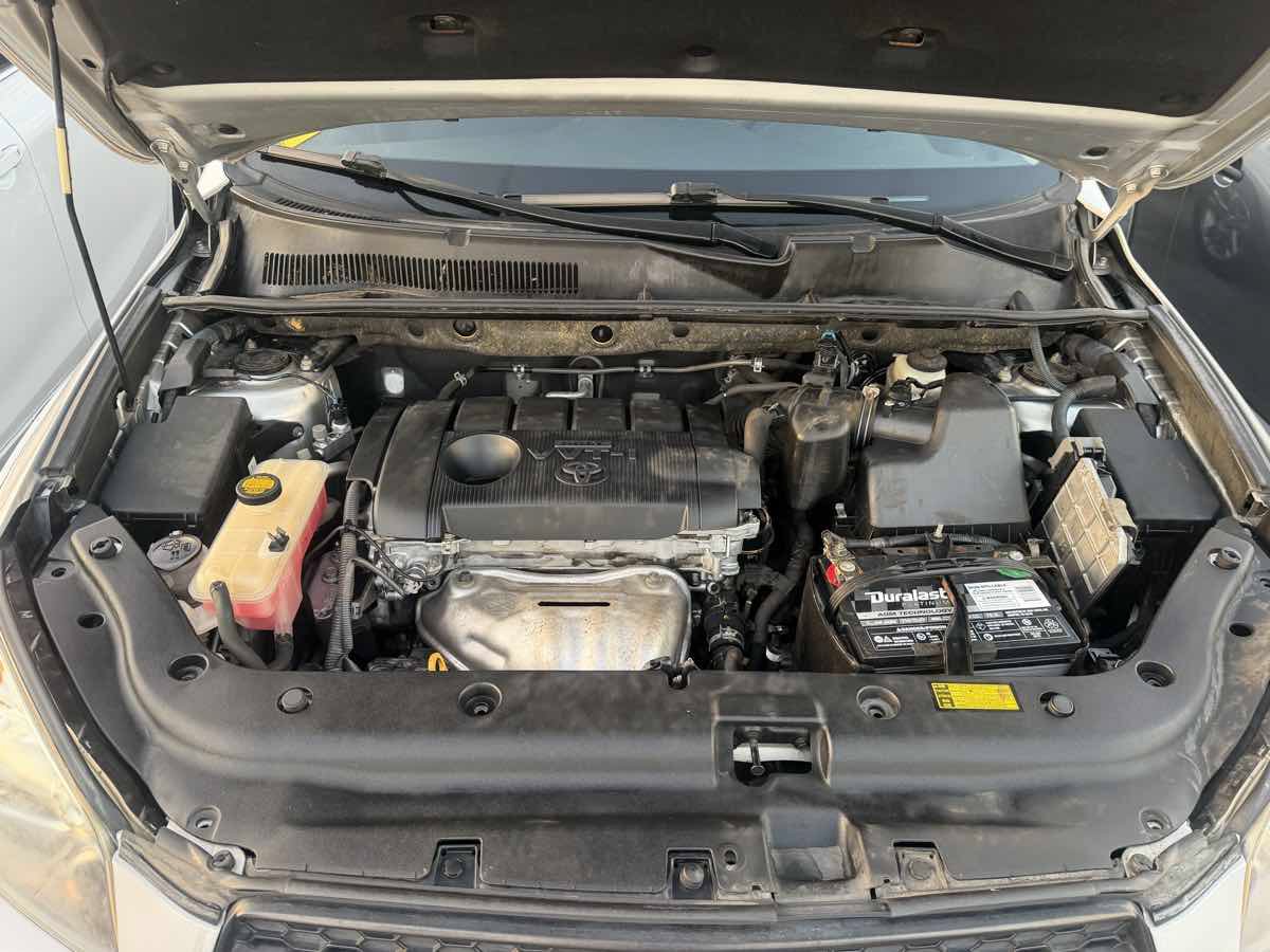 Used 2012 Toyota RAV4 Sport w/ Appearance Pkg FWD image 11