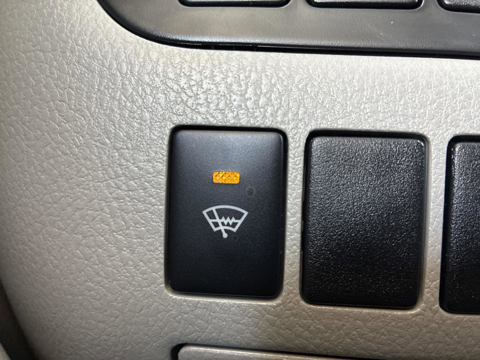 Used 2019 Toyota Highlander XLE AWD/4WD image 32