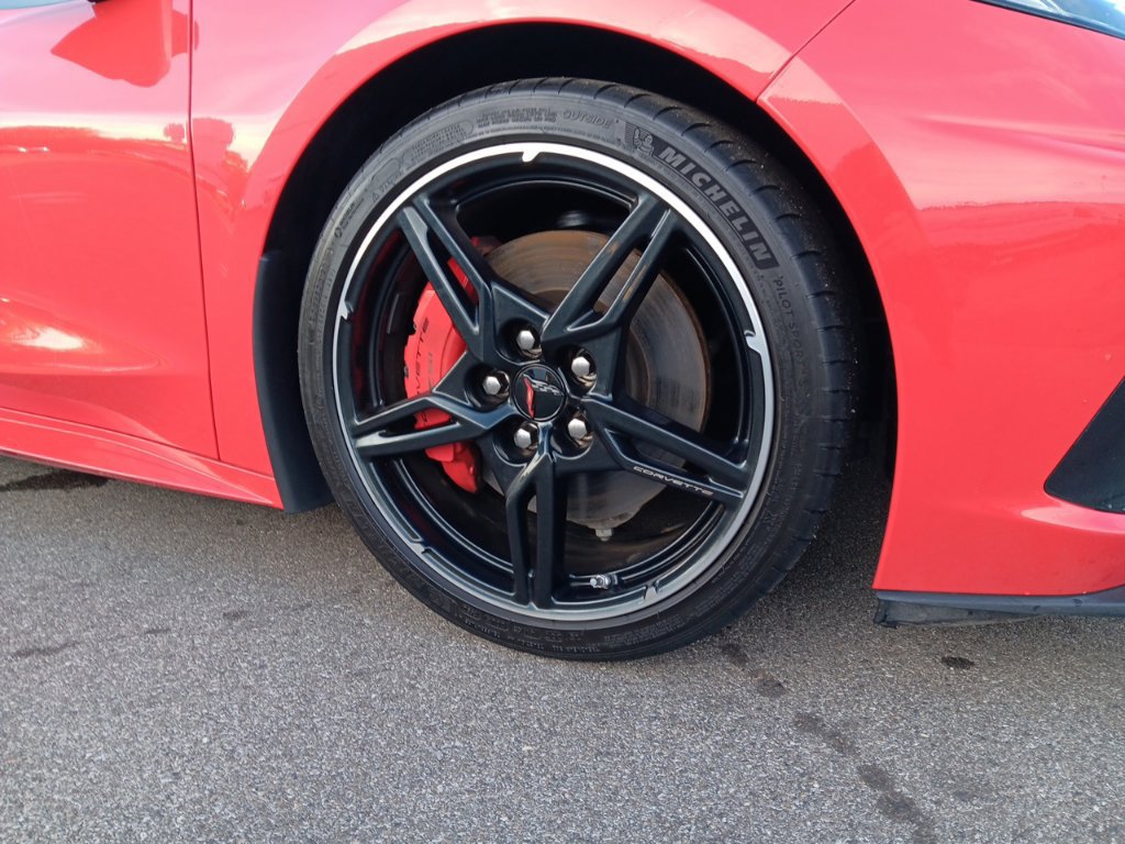 Used 2020 Chevrolet Corvette Stingray Preferred Cpe w/ 2LT Preferred Equipment Group RWD image 3
