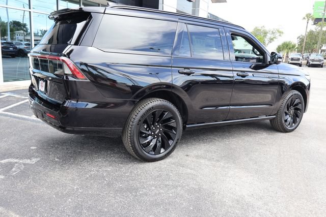 New 2027 Lincoln Navigator Reserve w/ Jet Appearance Package AWD/4WD image 7