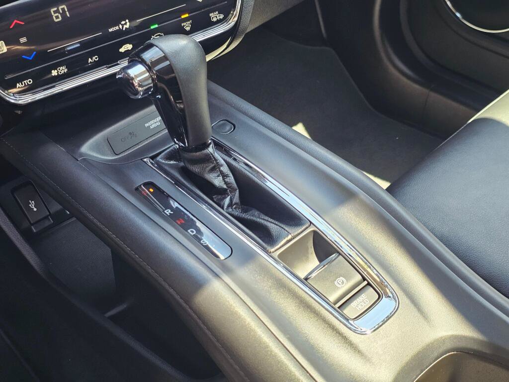 Used 2017 Honda HR-V EX-L image 35