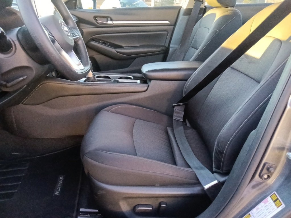Used 2023 Nissan Altima 2.5 SV image 15