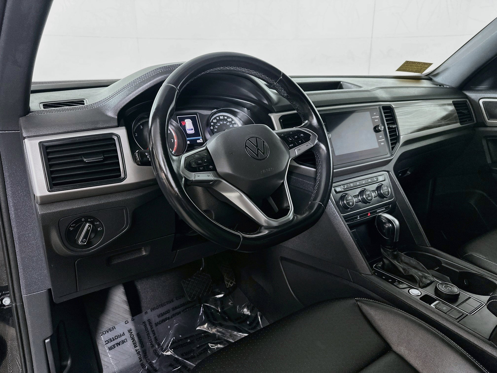 Used 2020 Volkswagen Atlas Cross Sport SE AWD/4WD image 9