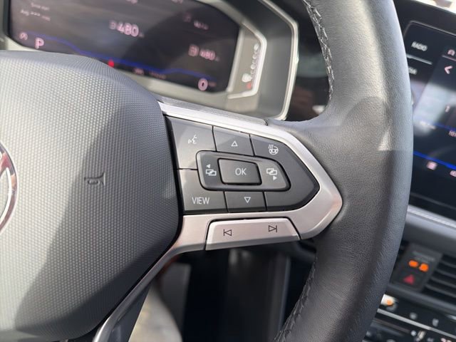 Certified 2025 Volkswagen Jetta SEL image 18