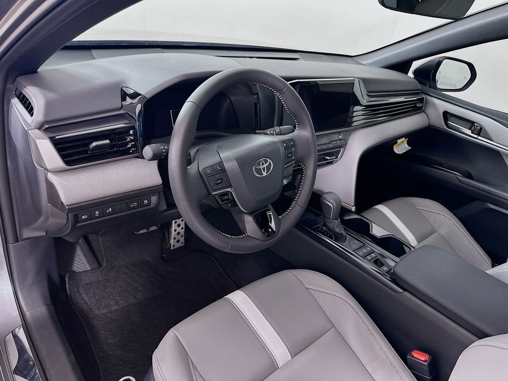 Certified 2025 Toyota Camry SE w/ Convenience Package image 9