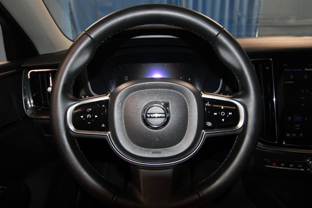 Used 2024 Volvo S60 B5 Plus AWD/4WD image 10