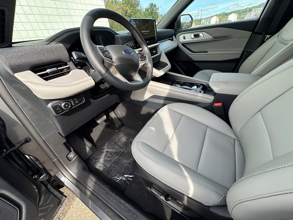 New 2027 Ford Explorer Active w/ Active Comfort Package AWD/4WD image 16