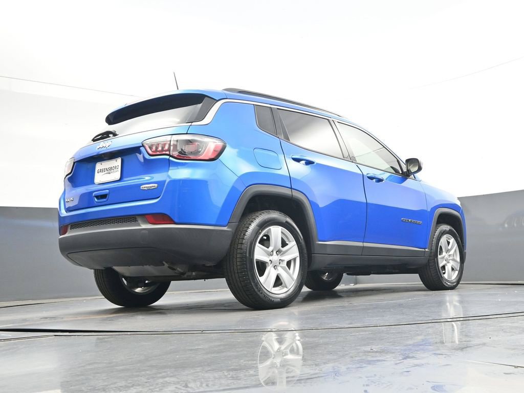 Used 2022 Jeep Compass Latitude w/ Convenience Group AWD/4WD image 34