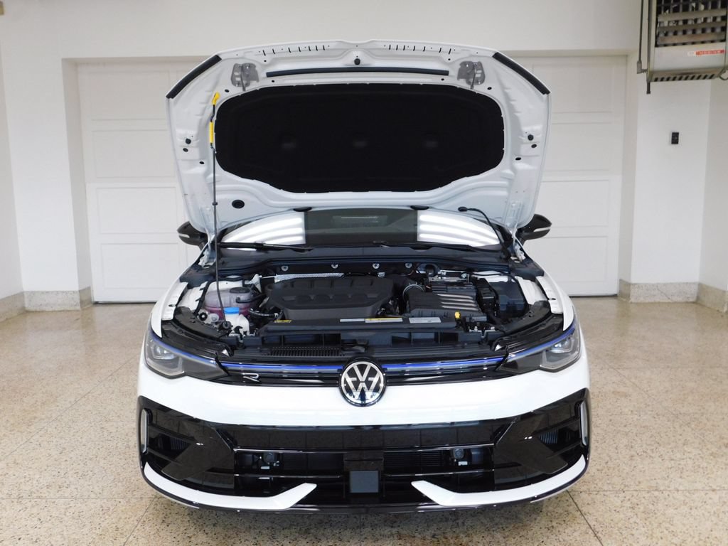 Used 2026 Volkswagen Golf AWD/4WD image 12