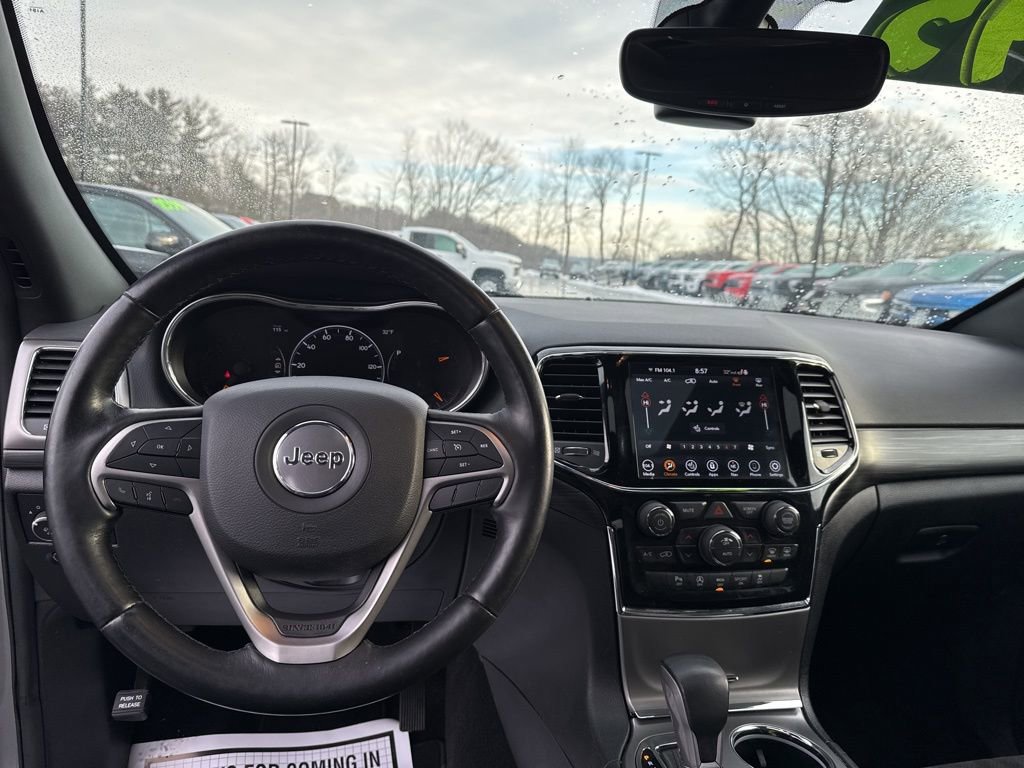 Used 2020 Jeep Grand Cherokee Altitude image 21