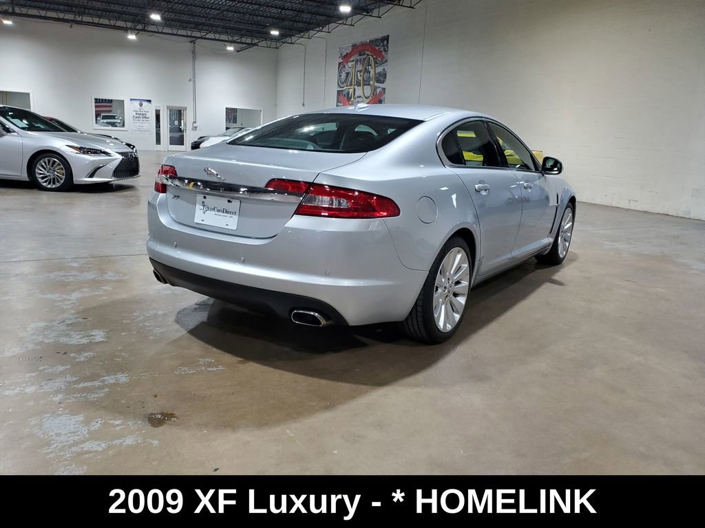 Used 2009 Jaguar XF Luxury image 10