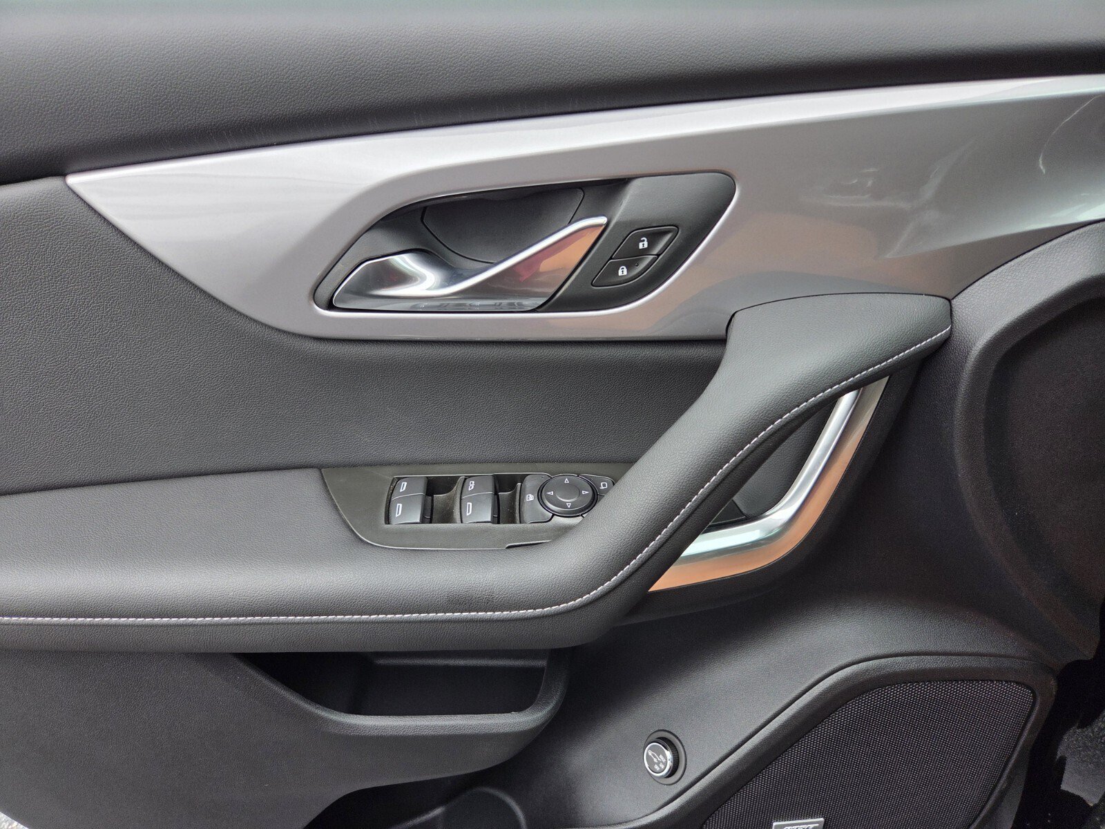 New 2026 Chevrolet Blazer LT w/ Sound & Technology Package FWD image 12