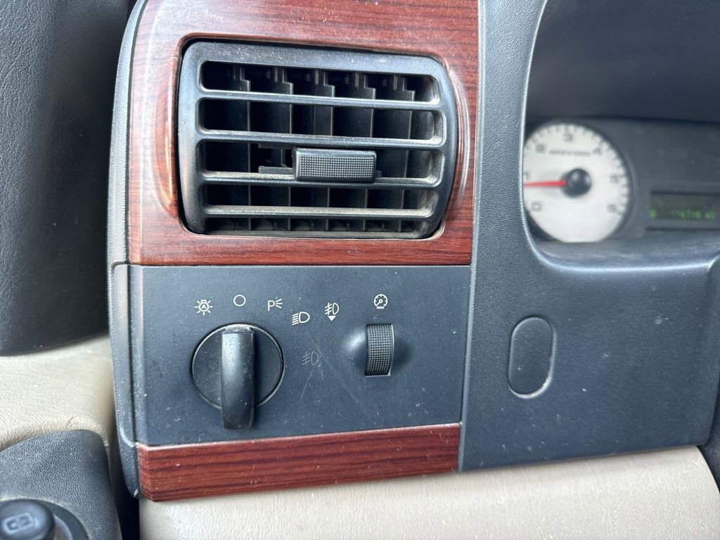 Used 2006 Ford F350 Lariat image 27