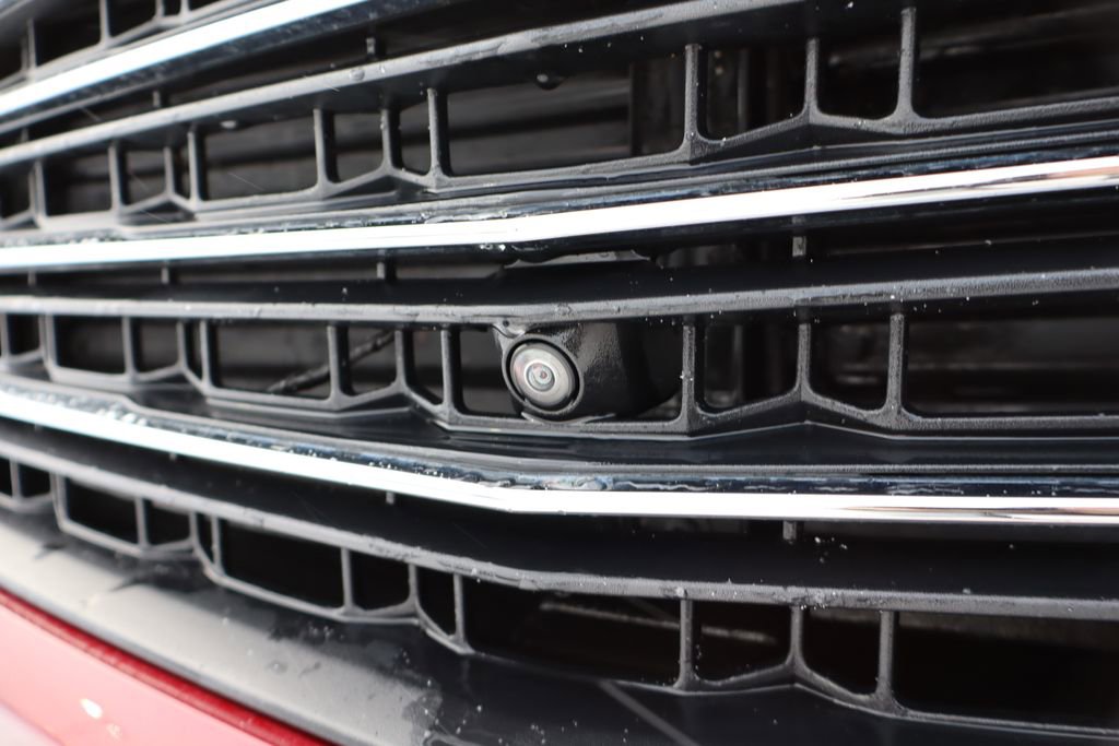 Used 2023 Chevrolet Traverse LT w/ LT Premium Package image 8