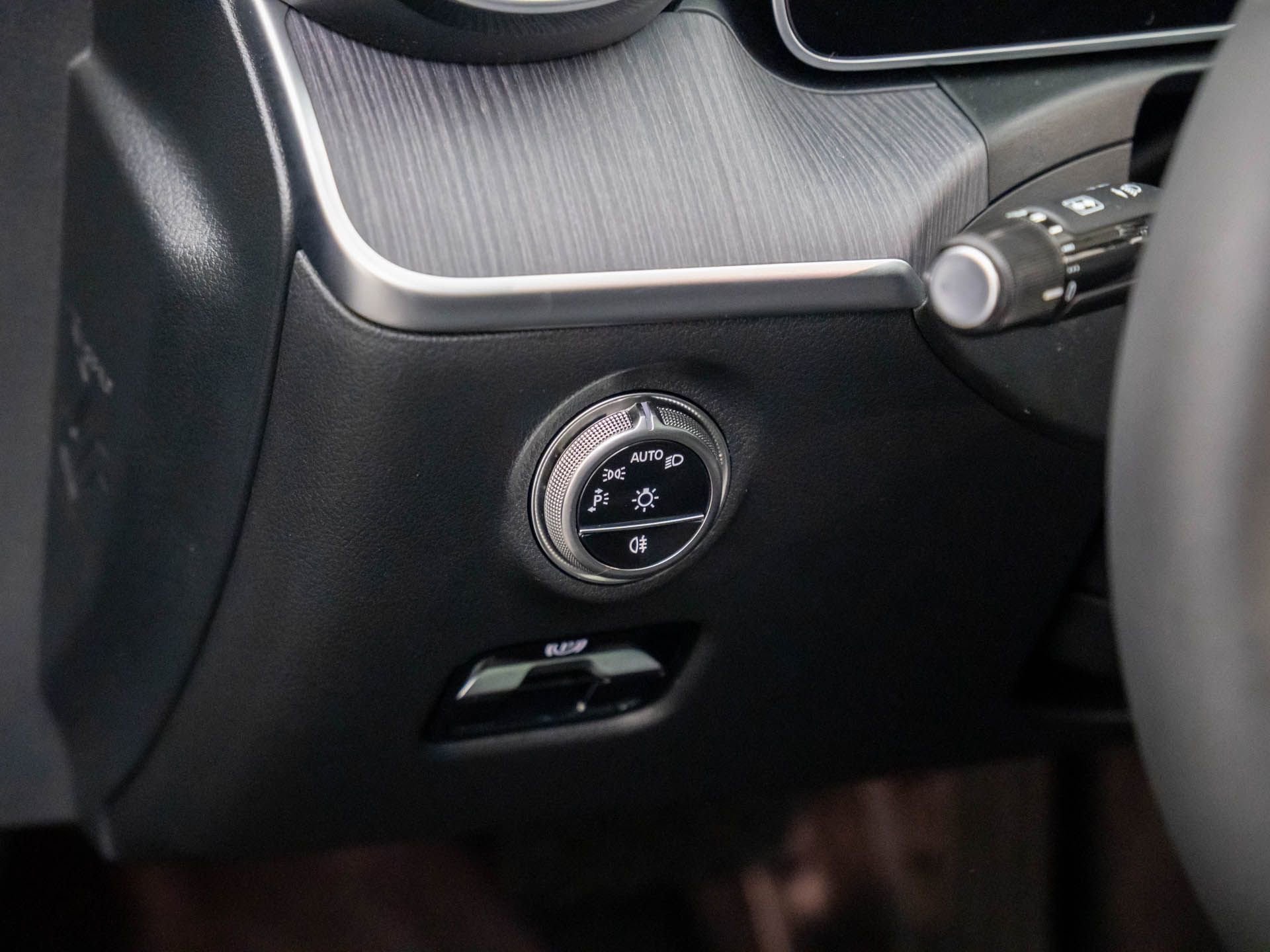 New 2026 Mercedes-Benz C 300 C 300 image 21