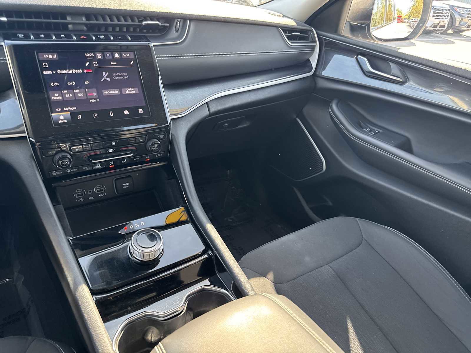 Used 2022 Jeep Grand Cherokee L Laredo w/ Luxury Tech Group I image 24