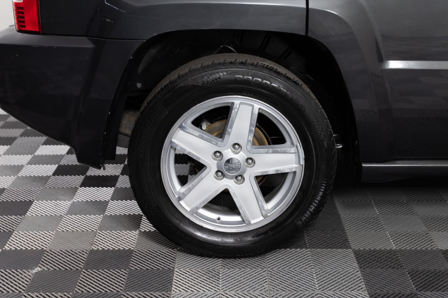 Used 2010 Jeep Patriot Sport w/ Tire & Wheel Group AWD/4WD image 34