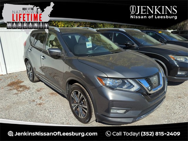 Used 2017 Nissan Rogue SL