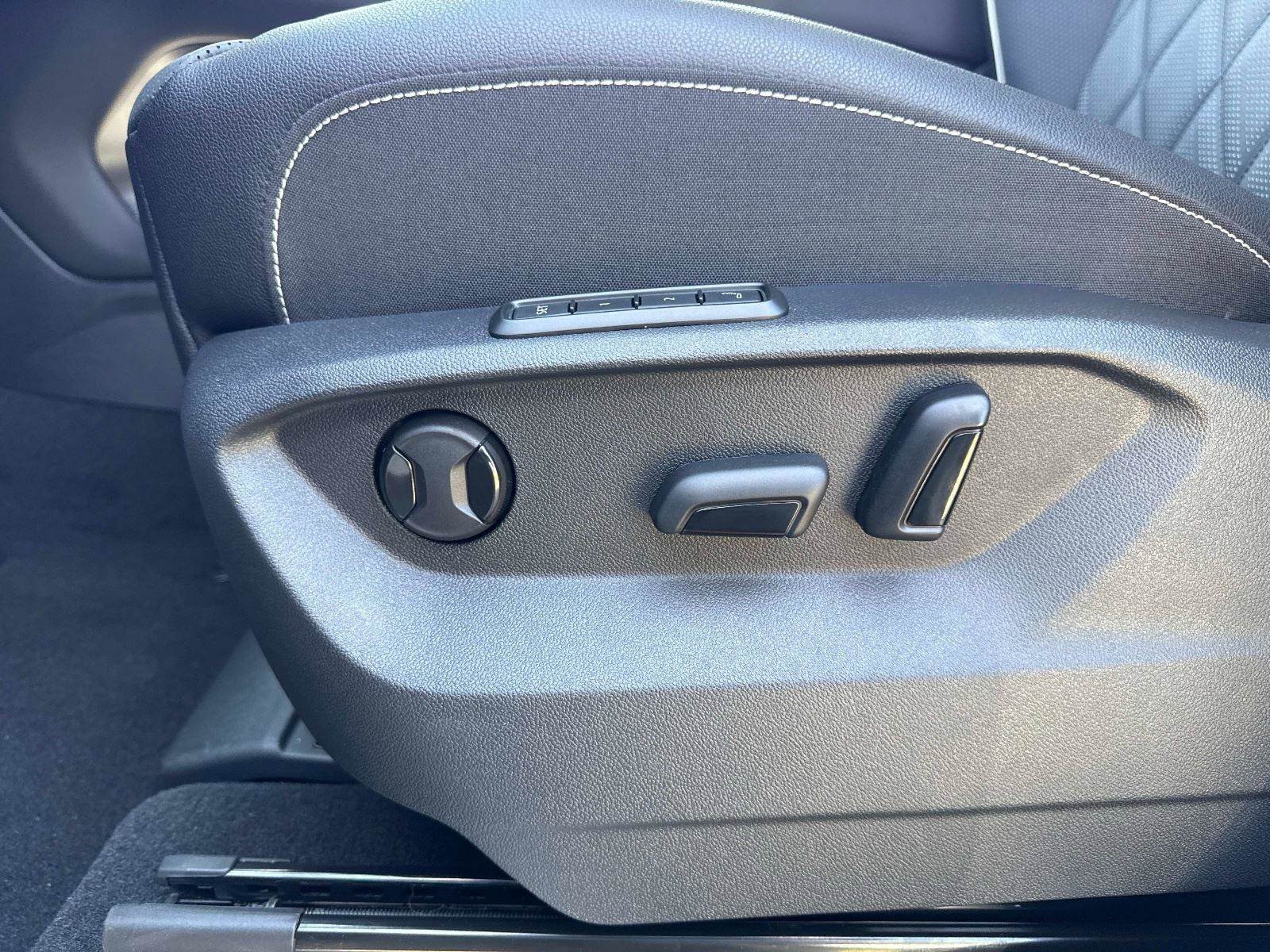 New 2026 Volkswagen Atlas SEL Premium R-Line image 21