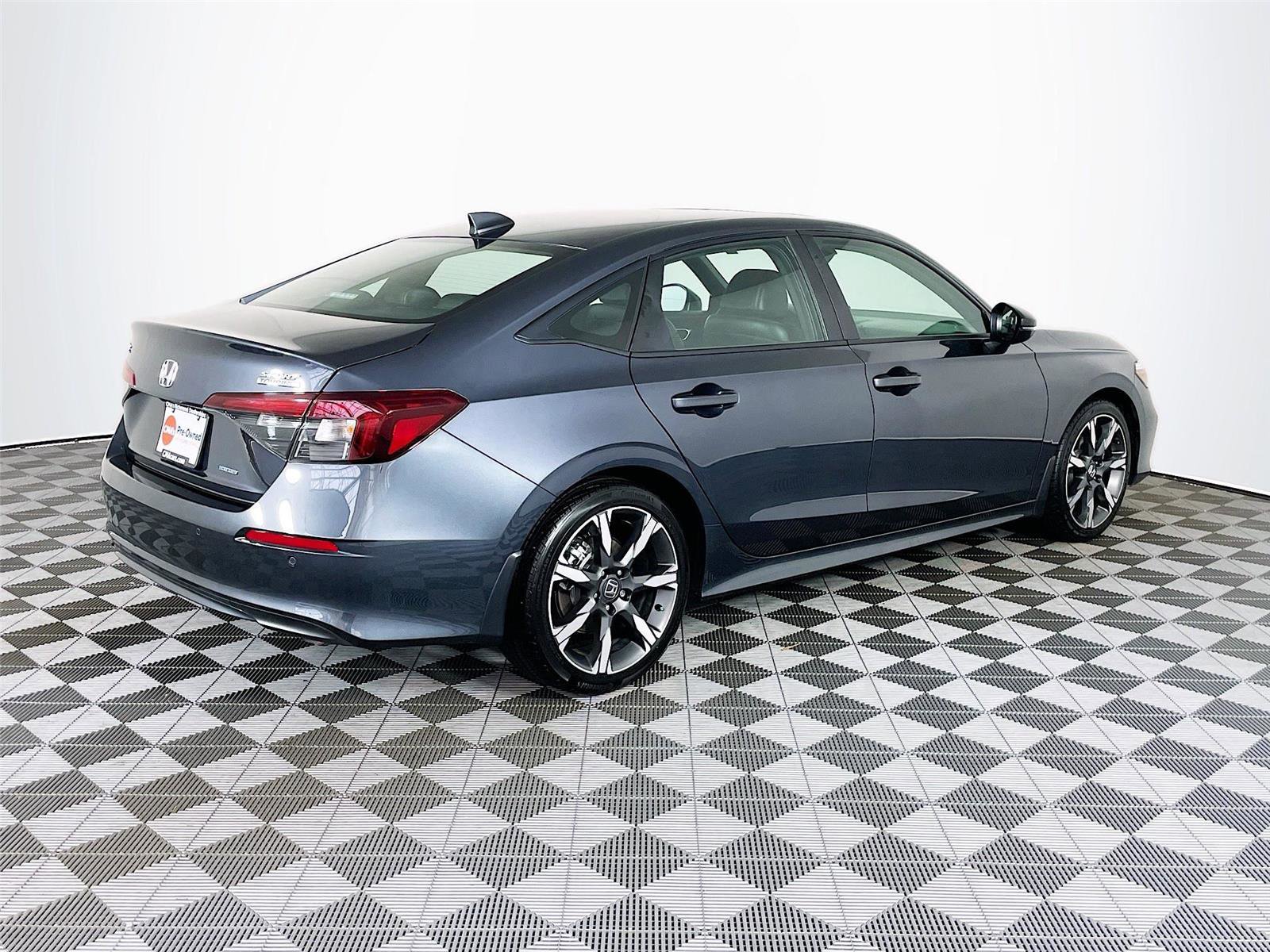 Used 2025 Honda Civic Sport Touring image 11