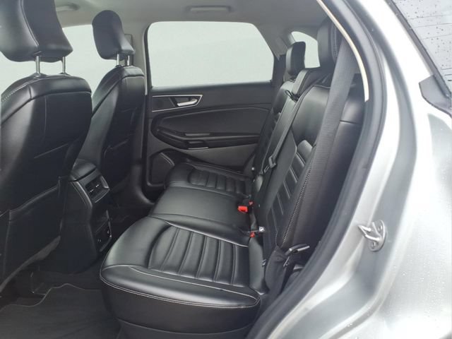 Certified 2023 Ford Edge SEL w/ Convenience Package AWD/4WD image 9