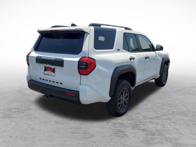 Certified 2025 Toyota 4Runner SR5 AWD/4WD image 7