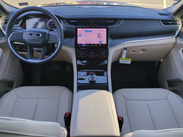 New 2025 Jeep Grand Cherokee Limited w/ Trailer Tow Package image 15