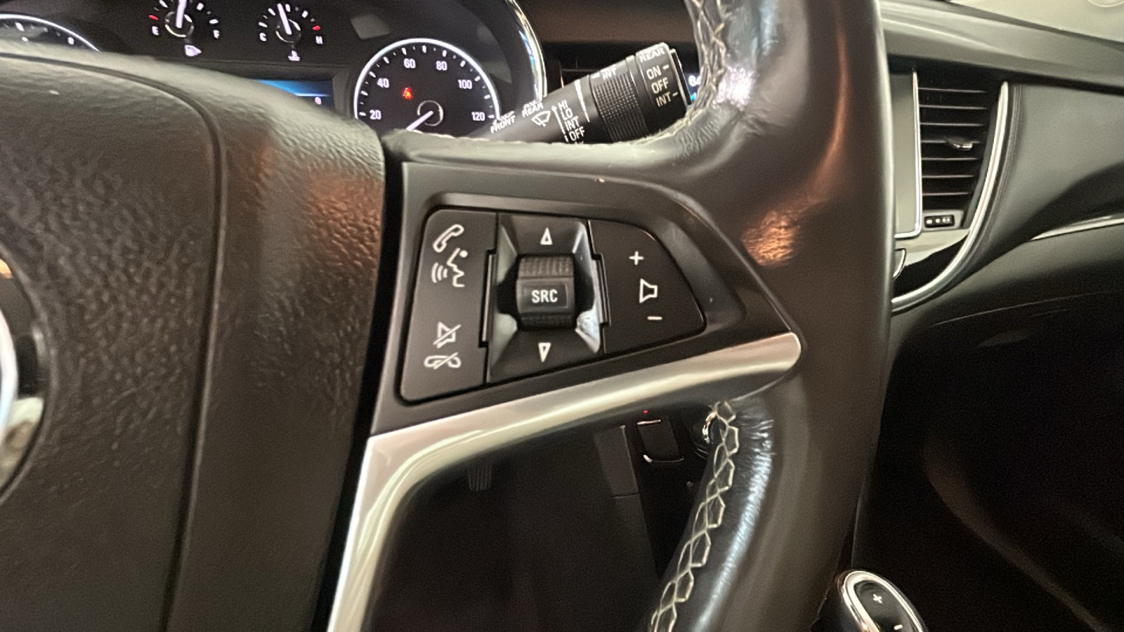 Used 2019 Buick Encore Preferred AWD/4WD image 21