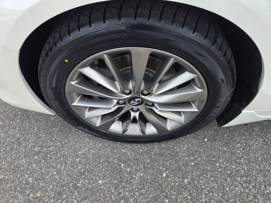 Used 2019 INFINITI Q50 Luxe w/ Essential Package (3.0T Luxe) image 15