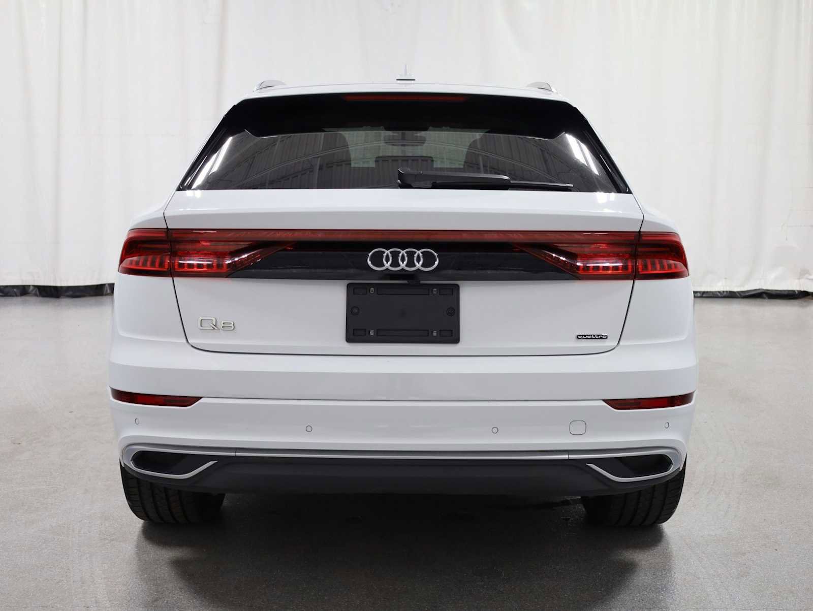 Used 2023 Audi Q8 Premium w/ Convenience Package AWD/4WD image 7