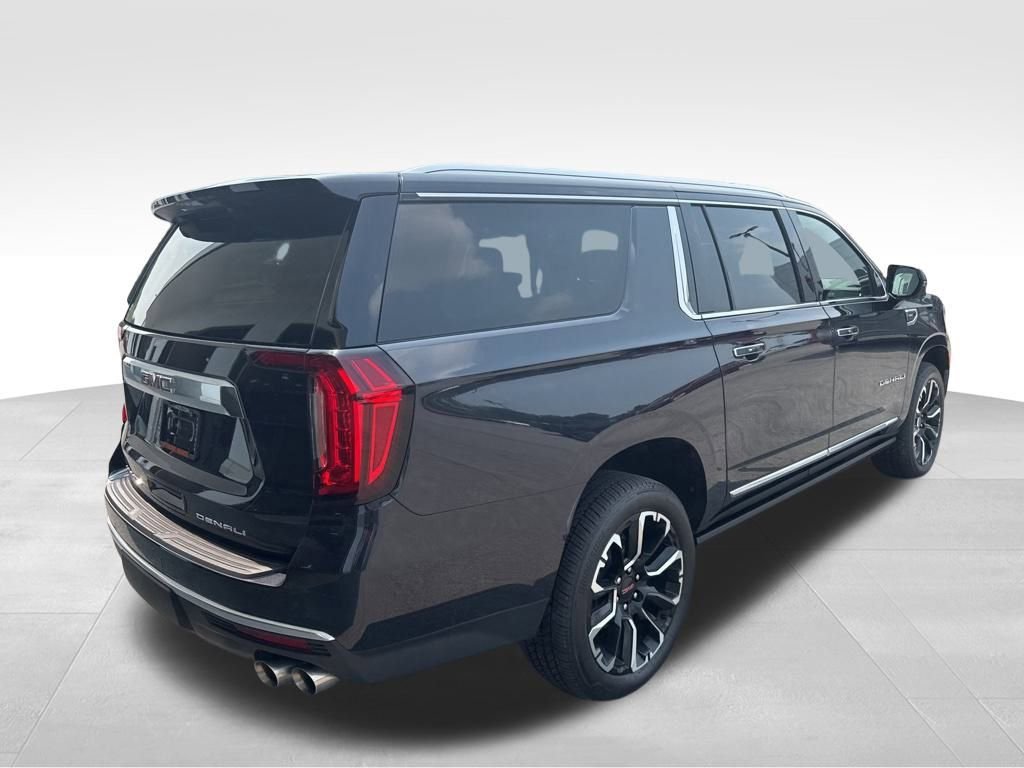 Used 2024 GMC Yukon XL Denali w/ Max Trailering Package image 6