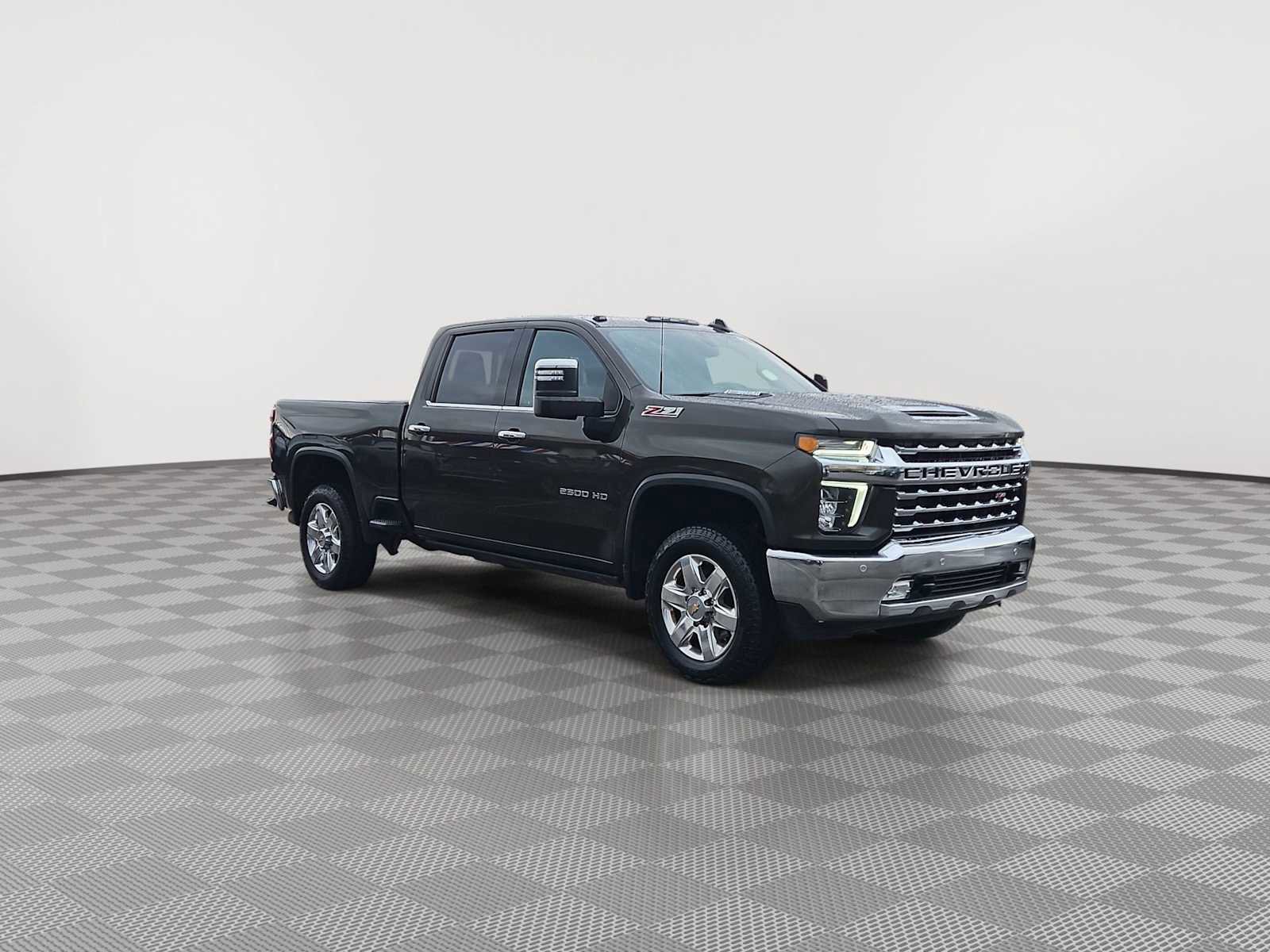 Used 2022 Chevrolet Silverado 2500 LTZ w/ LTZ Convenience Package image 2
