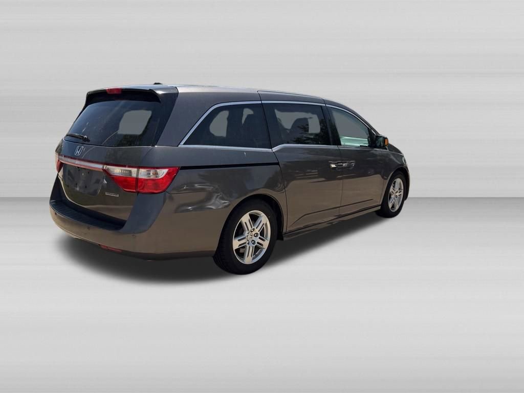 Used 2011 Honda Odyssey Touring Elite image 3